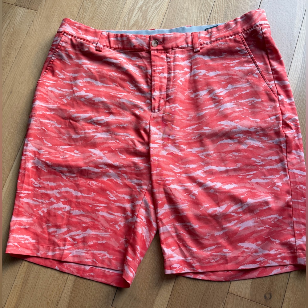 Men’s Greg Norman Golf Shorts 38